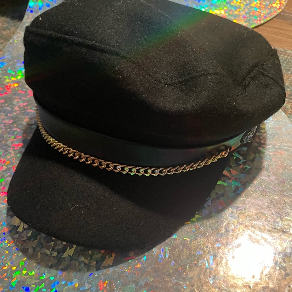 Black Cap Gold Chain